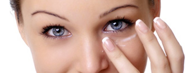 Cura del Contorno Occhi: Trattamenti e Consigli per Combattere Rughe, Borse e Occhiaie contorno occhi delicati