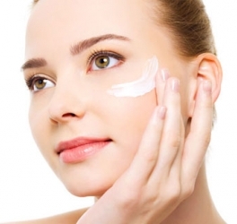 Bava di Lumaca: Proprietà e Benefici per la Pelle | Guida Completa crema donna viso